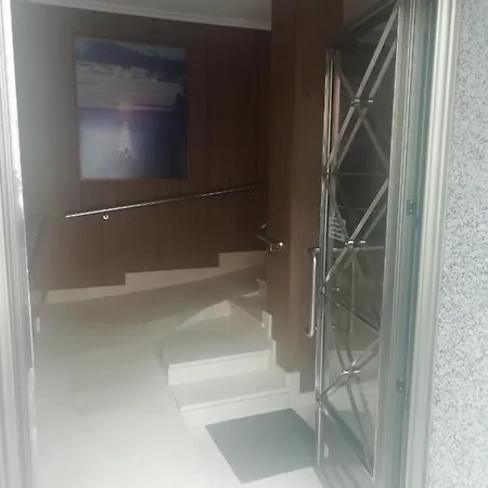 Centrico Y Amplio Piso Con Plaza Parking *