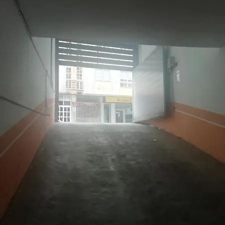 Centrico Y Amplio Piso Con Plaza Parking * Cangas do Morrazo